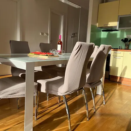 Ivan Apartamento Split